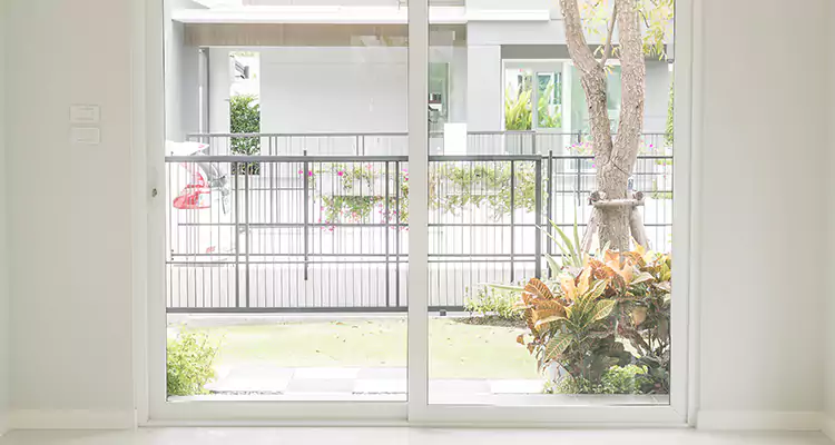 Balcony Screen Door Repair in New Smyrna Beach, FL
