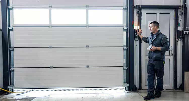 Modern Overhead Door Repair in New Smyrna Beach, FL