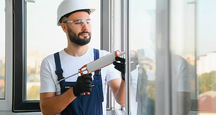 Retractable Screens Repair for Patio in New Smyrna Beach, FL