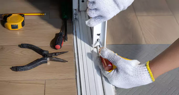 Screen Door Wheel Replacement in New Smyrna Beach, FL