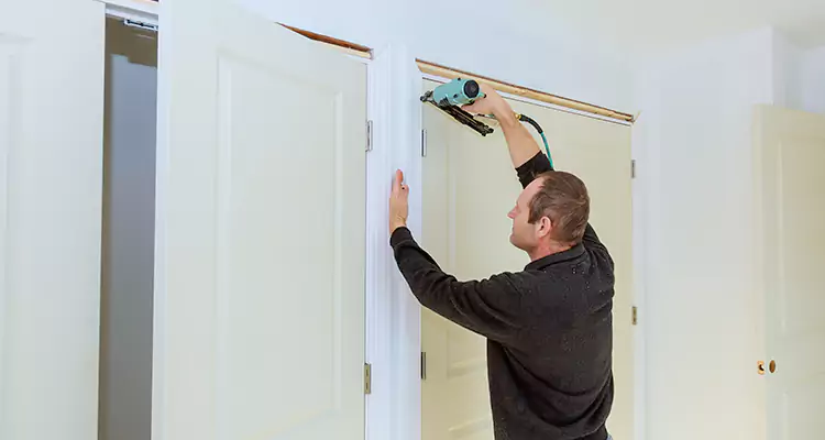 Top Rated Door Fixing ServiceFixing Garage Door Track in New Smyrna Beach, FL