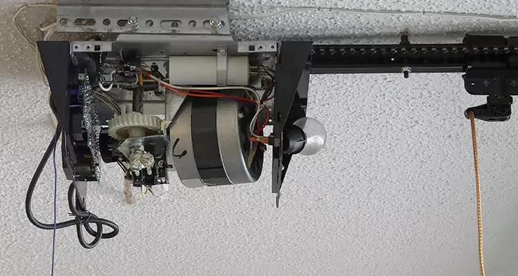 Garage Door Motor Replacement in New Smyrna Beach, FL