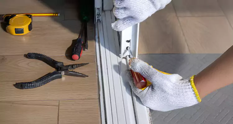 Closet Sliding Door Track Repair in New Smyrna Beach, FL