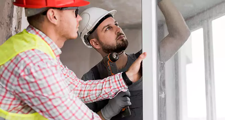 Sliding Patio Door Sticking? Expert Repair in New Smyrna Beach, FL.