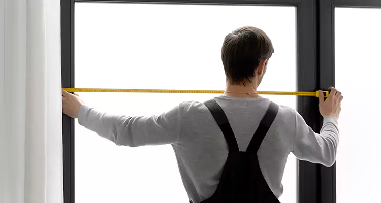 Retractable Deck Screens Repair in New Smyrna Beach, FL